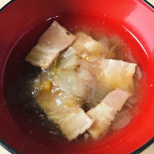 ベーコンと玉ねぎのスープ